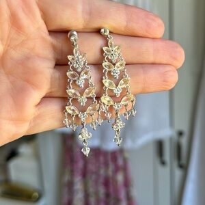 Monet Vintage looking crystal dangle earrings crystal chandelier wedding…